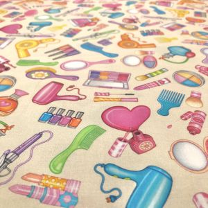 QUILTING TREASURES FABRICS QUILTING TREASURES FABRICS USA1146 HAIR & MAKEUP TOSS 100cm×110cm幅 直送