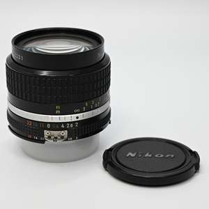 Nikon 中古 Ai-s Nikkor 24mm F2 NikonFマウント 205231 Bランク