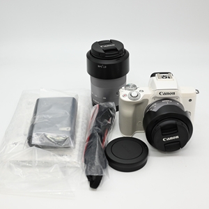 Canon 中古 EOS Kiss M ダブルズームキット 881039000524/781211000100/783210008888 Bランク