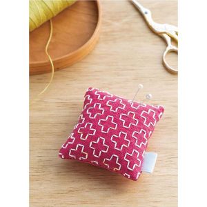 ルシアン LECIEN ルシアン 刺しゅうキット 刺し子のピンクッション レッド 約7×7cm CSK98954 hidamari