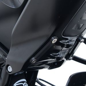 R&G アールアンドジー R&G RG-BLP0086BK リアフットレストプレート ブラック HUSQVARNA Vitpilen701 18-