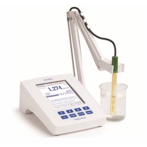 ハンナ インスツルメンツ HANNA Instruments ハンナ HI 5321-01 卓上型大型カラー液晶EC計