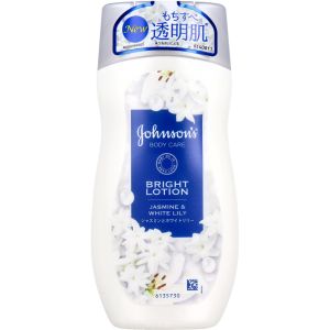 JNTLコンシューマーヘルス JNTLコンシューマーヘルス ジョンソンボディケア バイブラント ラディアンス アロマミルク ジャスミンとホワイトリリーの香り 200mL