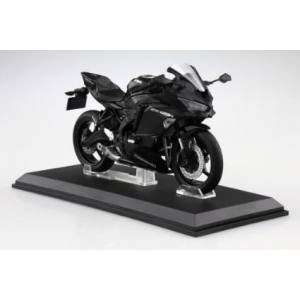 アオシマ アオシマ 109717 1/12完成品バイク KAWASAKI Ninja ZX-25R メタリックスパークブラック