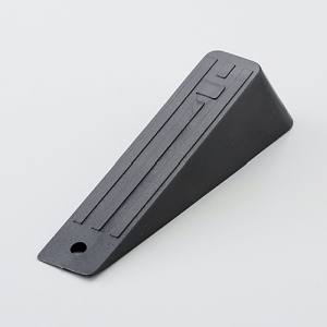 日本緑十字社 緑十字 342023 差し込み式ドアストッパー 黒 ドアストッパー130- 3 H30×W40×D130mm ゴム製