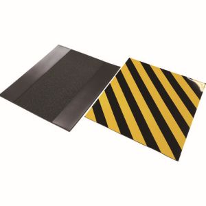 日東エルマテリアル Nitto 日東エルマテ TRMG450-5T NEWトラクッション マグネットタイプ 5mm×450mm×500mm 黄/黒 メーカー直送 代引不可 北海道沖縄離島不可