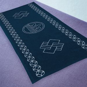 オリムパス オリムパス 刺し子キット テーブルセンター 紺 220