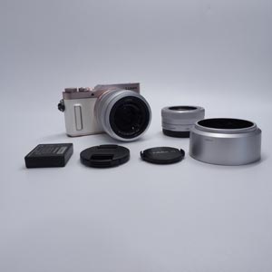 Panasonic 中古 LUMIX DC-GF10W-W ダブルレンズキット ホワイト WF8BA004268/H-H025/H-FS12032 Cランク