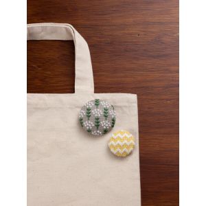 ルシアン LECIEN　cosmo ルシアン 地刺しキット ブローチ 白い花 2313 cosmo