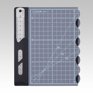 クロバー Clover クロバー カッティングマットe B5 折りたたみ 定規付 57-857