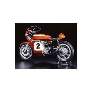 タミヤ TAMIYA タミヤ 23210 1/6 Honda CB750レーシングバージョン セミアッセンブルモデル 